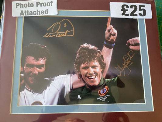 Aston Villa Peter Withe & Nigel Spink personally signed photograph 1982 European Cup Final