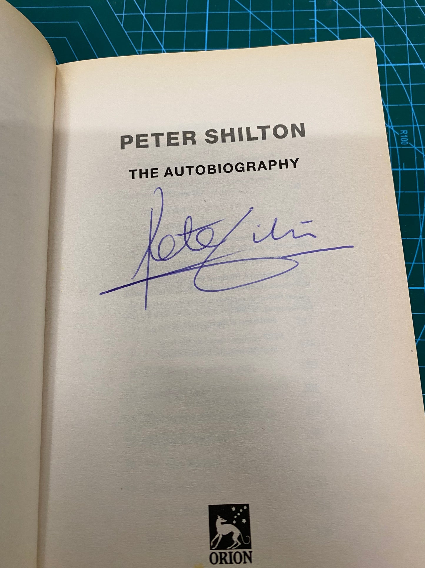 Nottingham Forest, England Peter Shilton personally signed autobiography