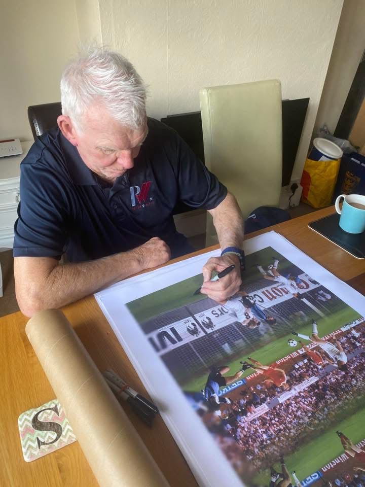 Aston Villa Peter Withe personally signed A2 canvass 1982 European Cup Final