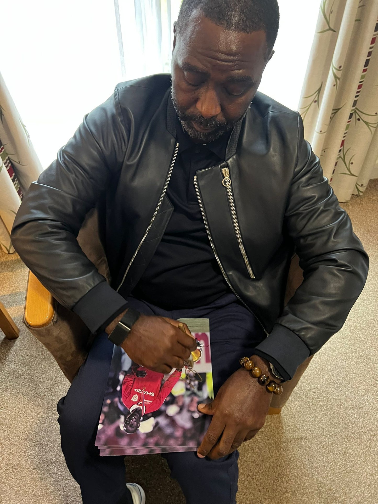Manchester United Andy Cole personally signed photo