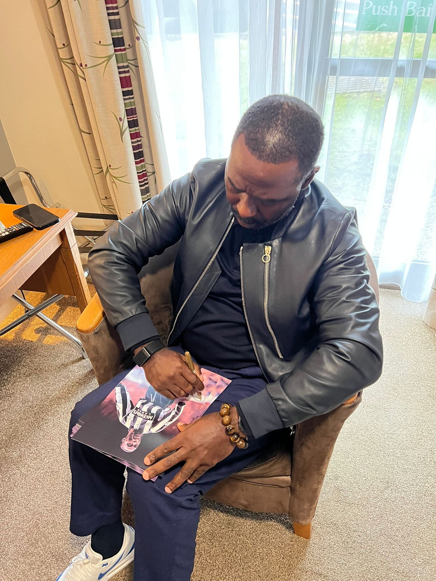 Newcastle United Andy Cole personally signed photo