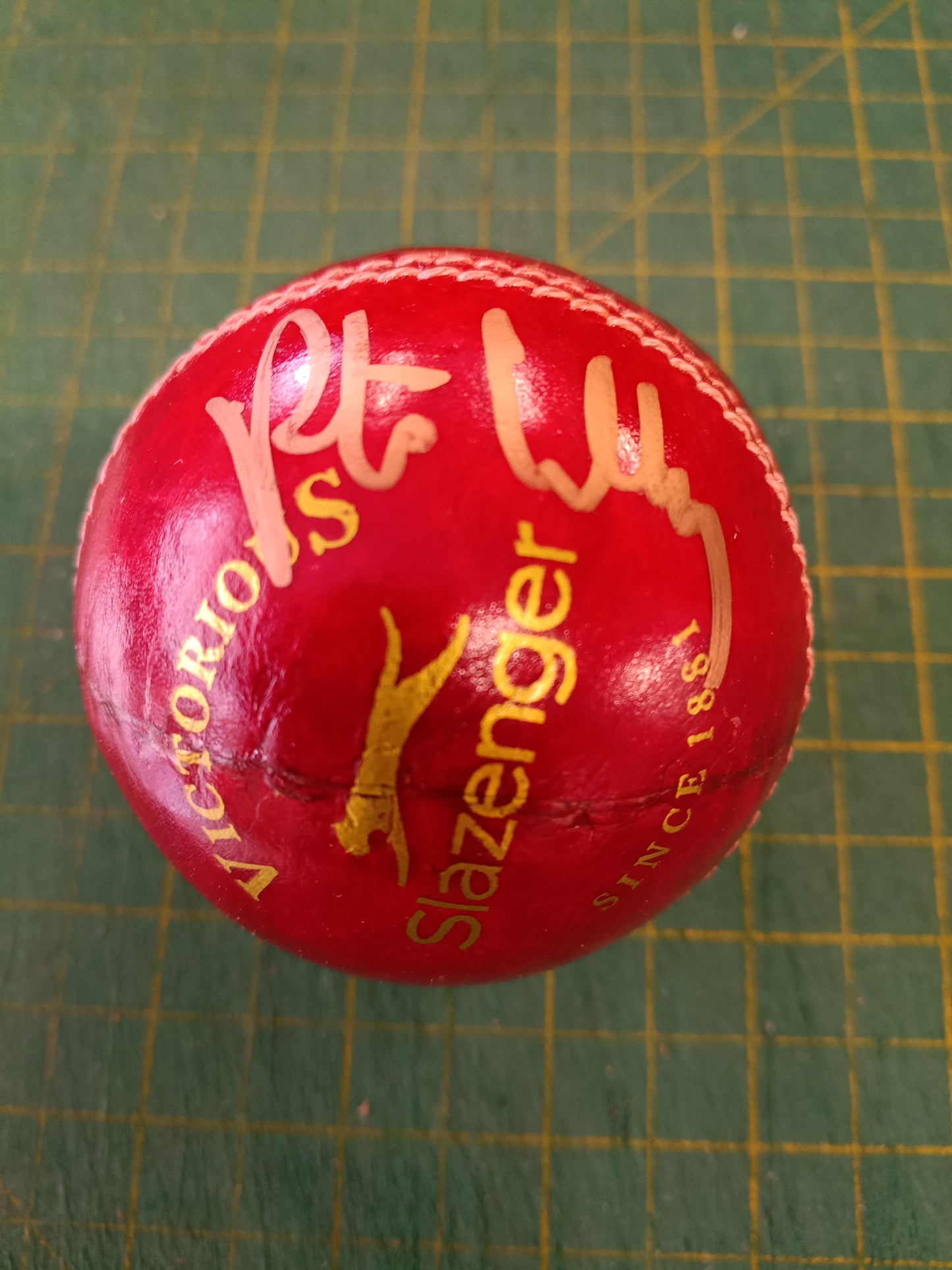 Cricket Peter Willey personally signed cricket ball