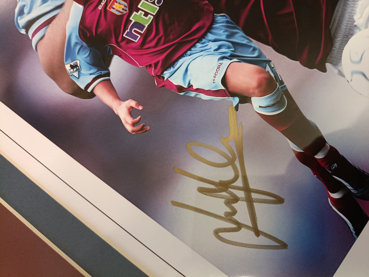 Aston Villa Lee Hendrie personally signed montage