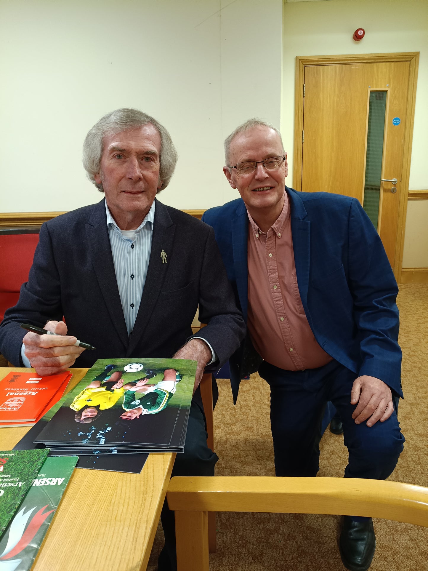 Arsenal 1978 FA Cup Final programme personally signed by Pat Jennings