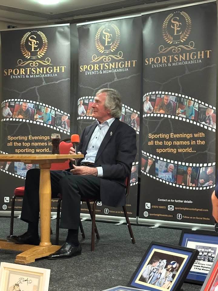 Arsenal 1978 FA Cup Final programme personally signed by Pat Jennings