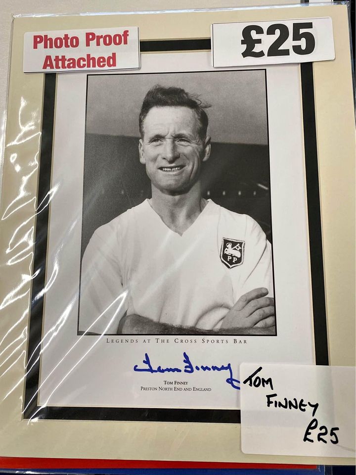 Preston North End Legend Sir Tom Finney personally signed limited edition print