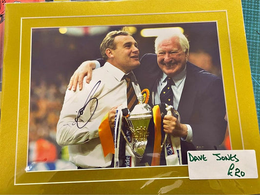 Wolverhampton Wanderers Manager Dave Jones personally signed photograph