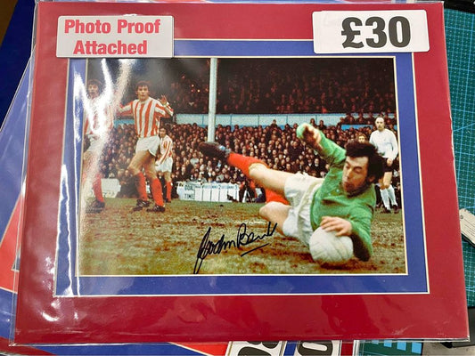 Stoke City & 1966 World Cup Winner Gordon Banks personally signed photograph