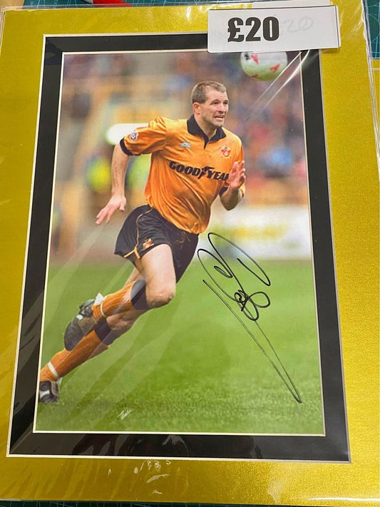 Wolverhampton Wanderers legend Steve Bull personally signed photograph